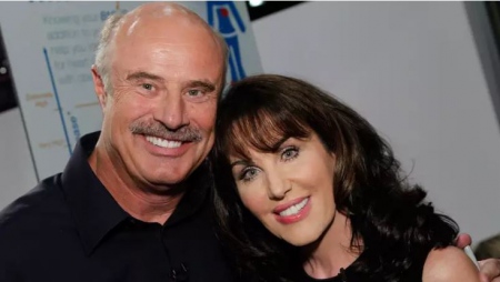 Robin McGraw  and Phil McGraw Married Life Since 1976